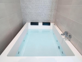 Estudio con Jacuzzi privado en el barrio de Triana
